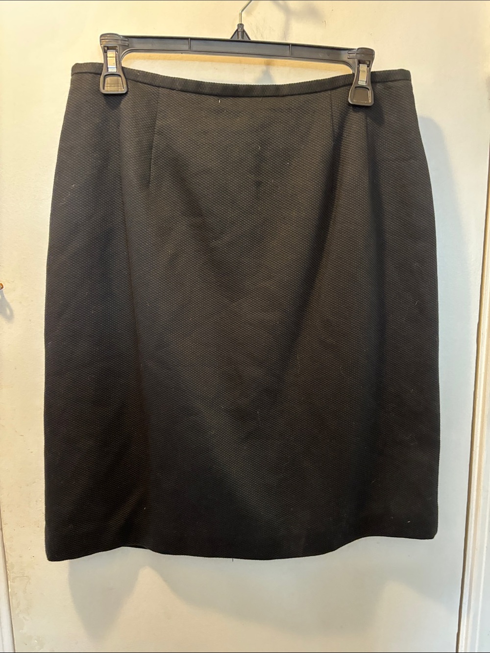 Talbots 10 Classic Black Pencil Skirt lined cotton 26-316